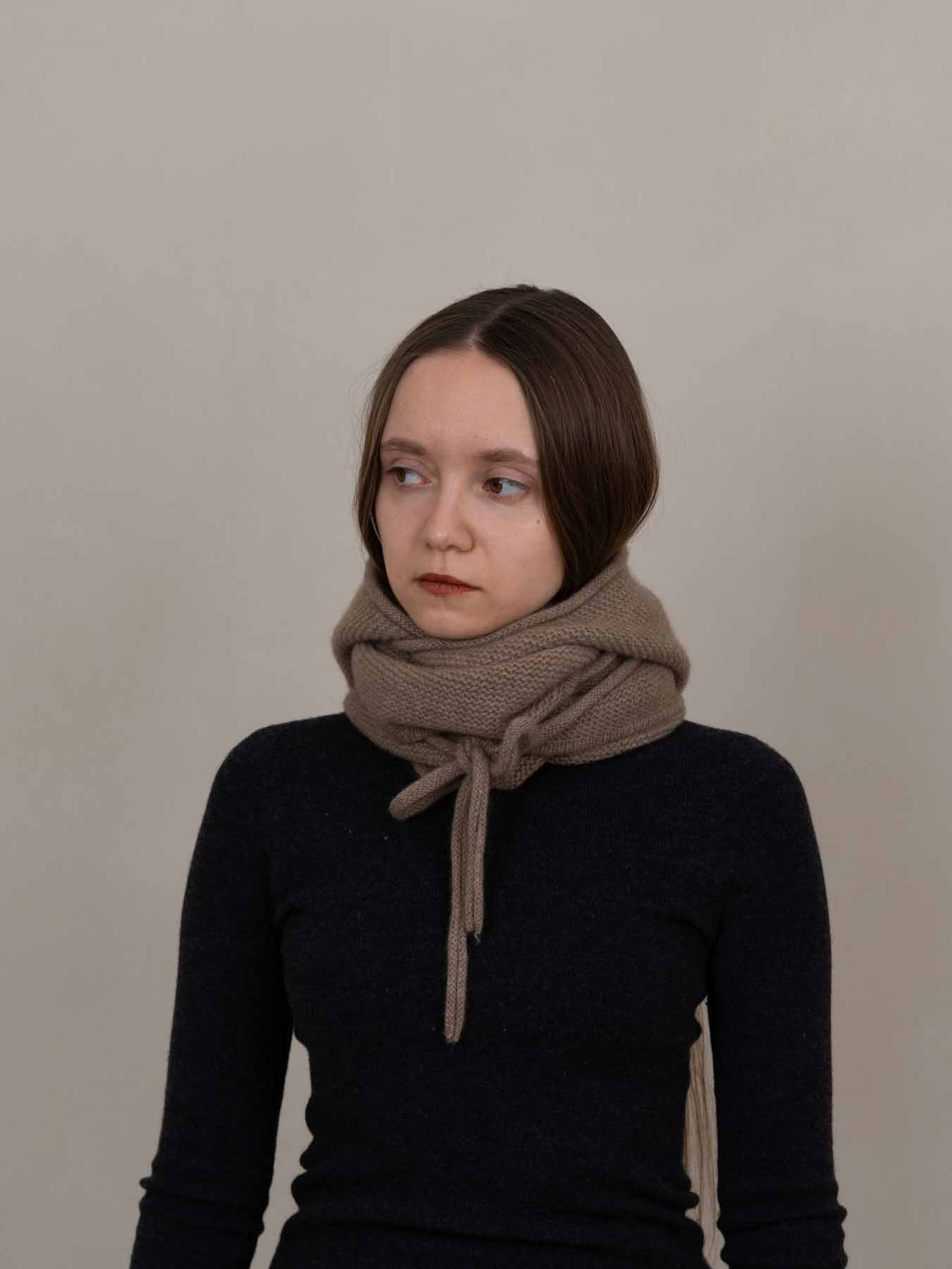 Oats & Rice Eden Cashmere Hooded Scarf - Beige