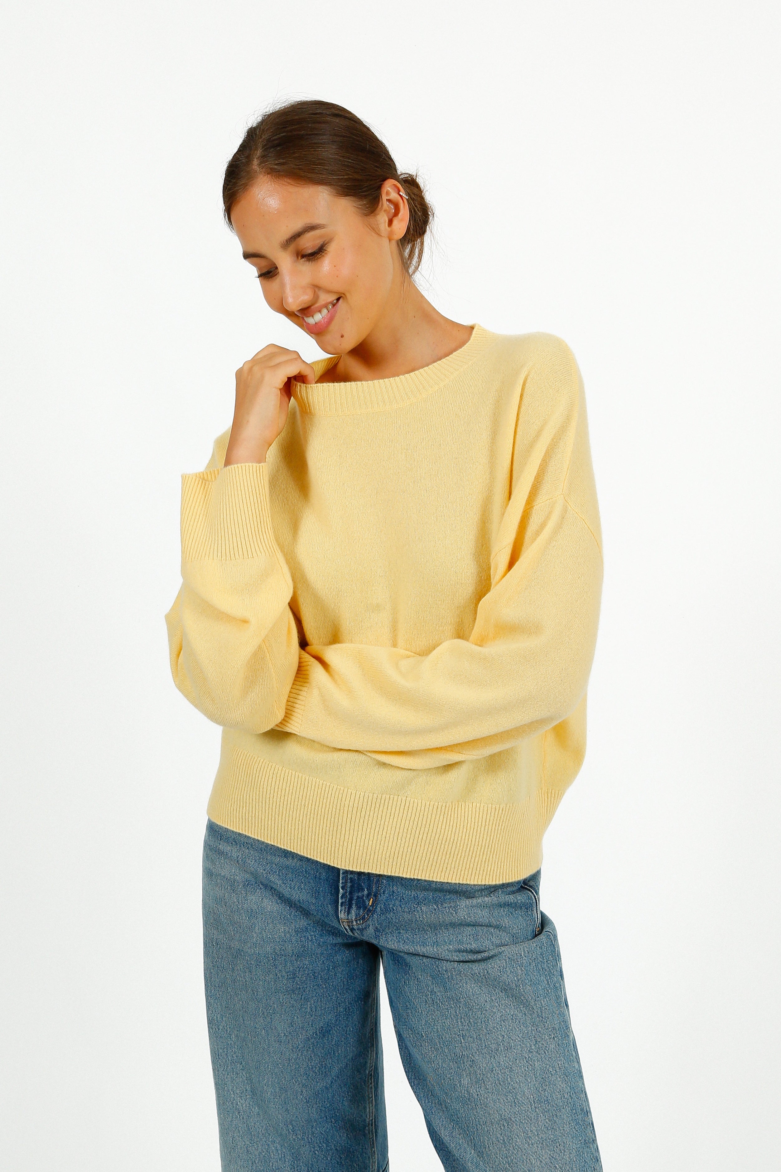 PARK Cashmere Boyfriend Jumper in Buttercream