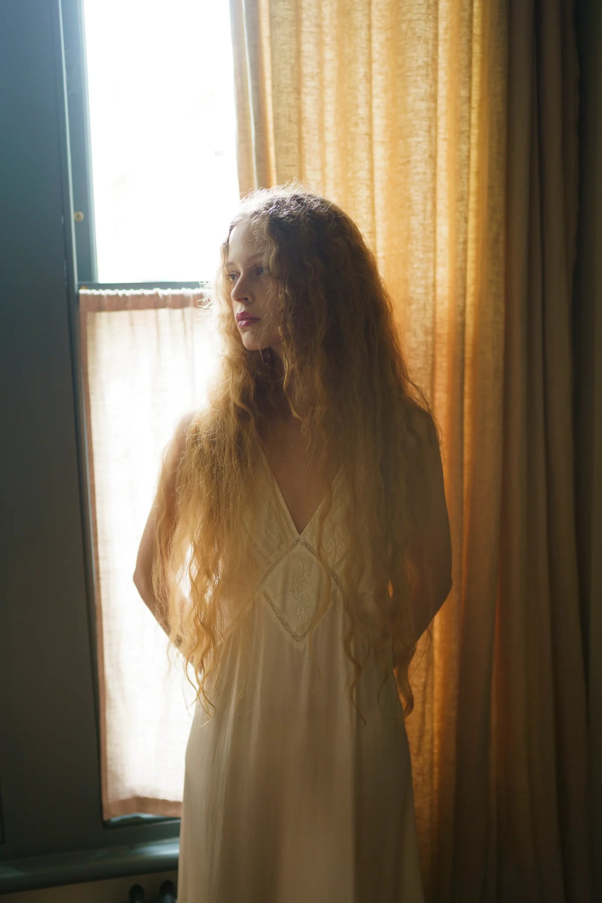 FAUNE Primrose Dress in Oyster