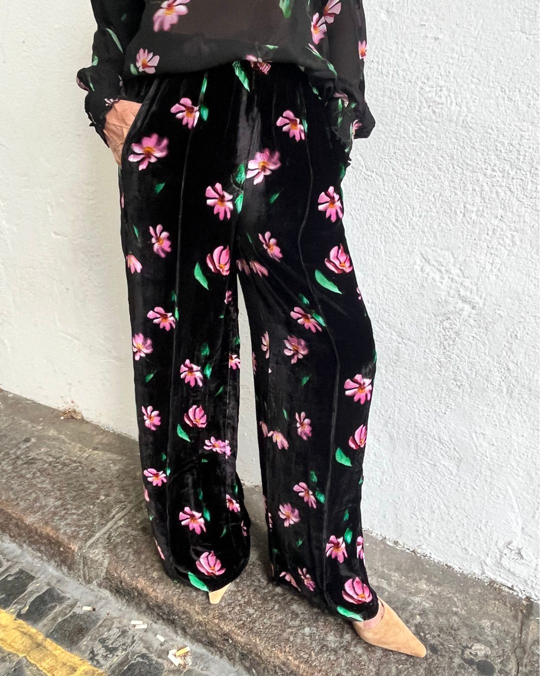 Primrose Park Kylie Trousers- Blurred Floral