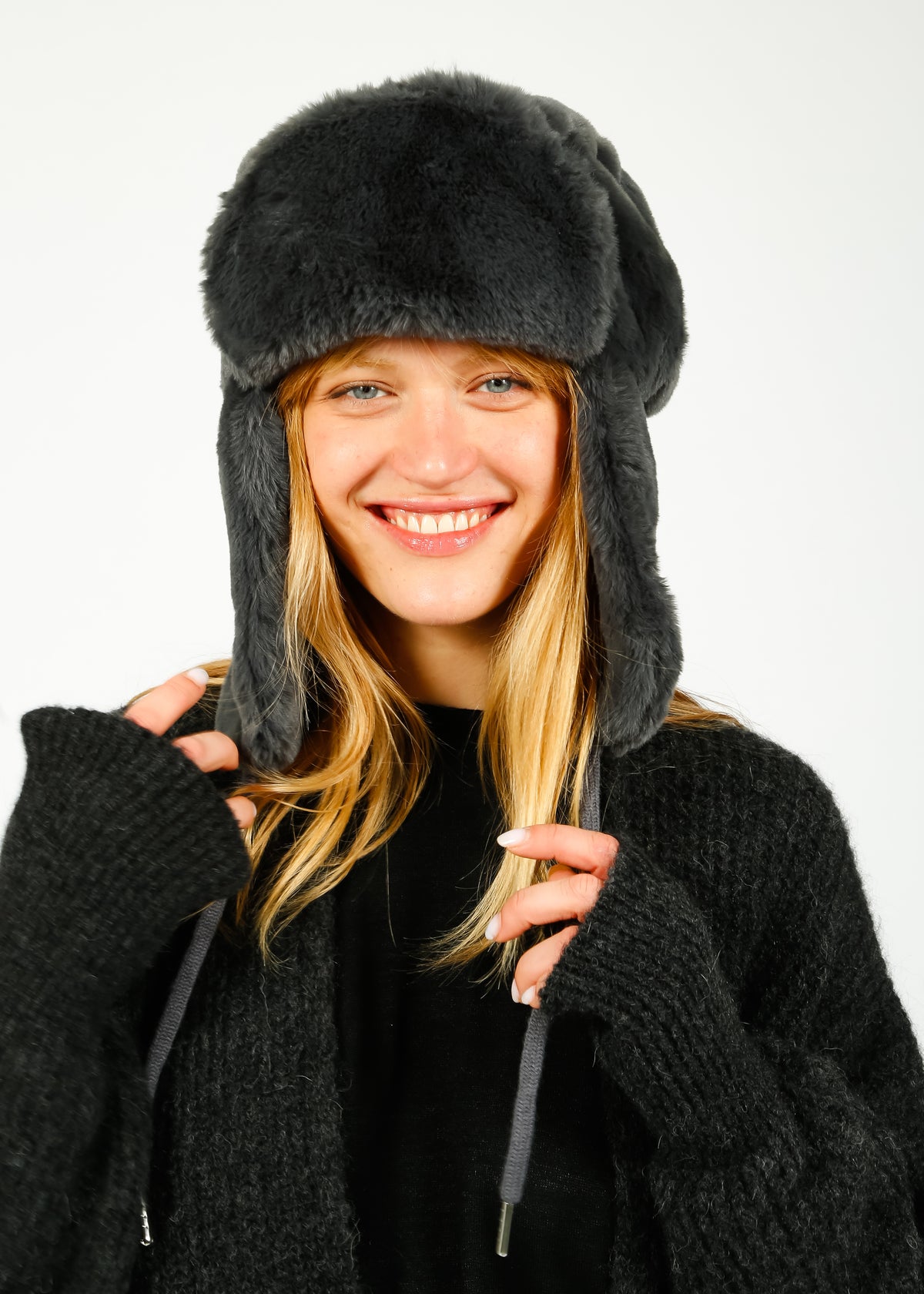 R&P Adele Faux Fur Hat in Night