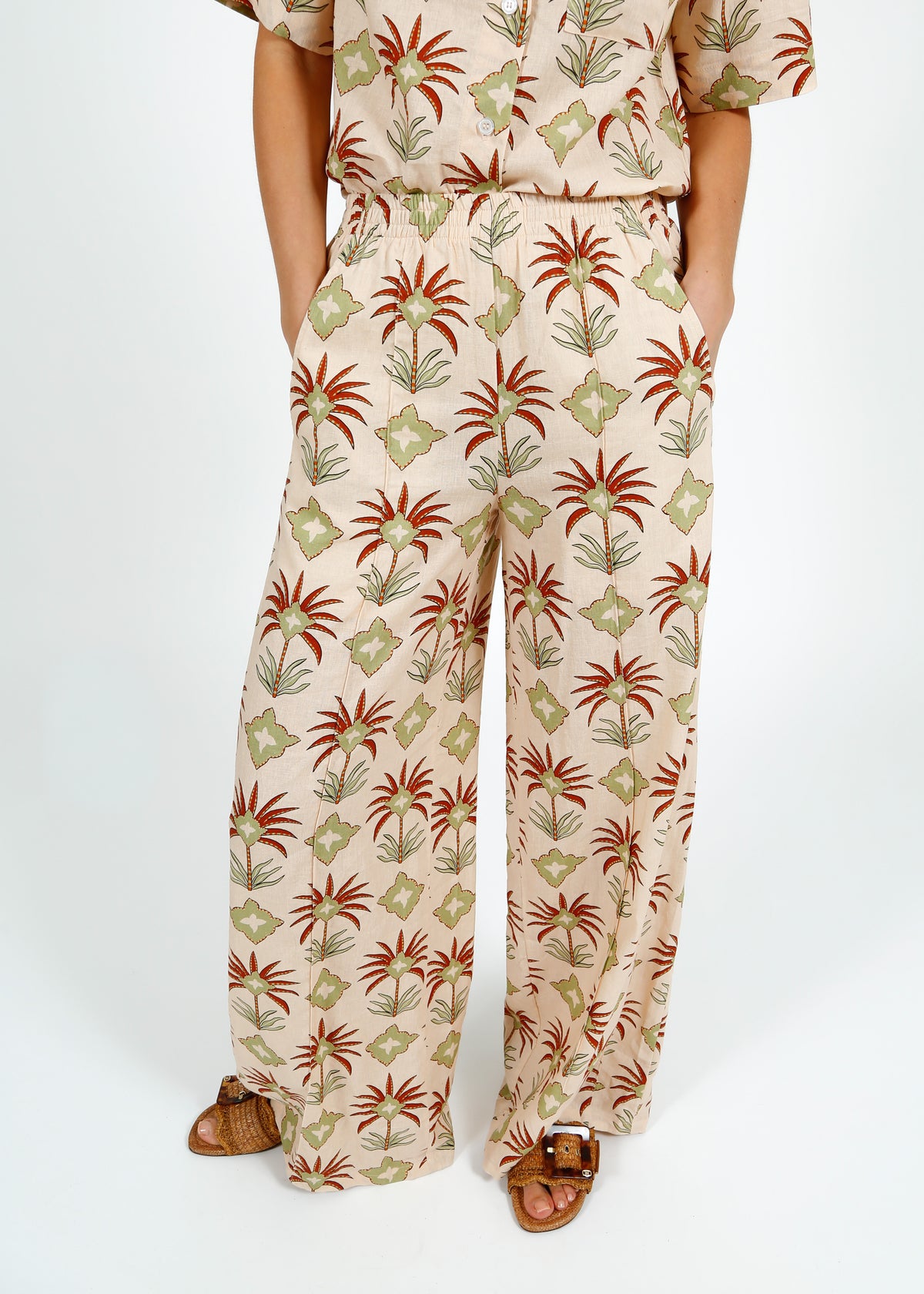Primrose Park Kylie Trousers in Maxi Palm Cream