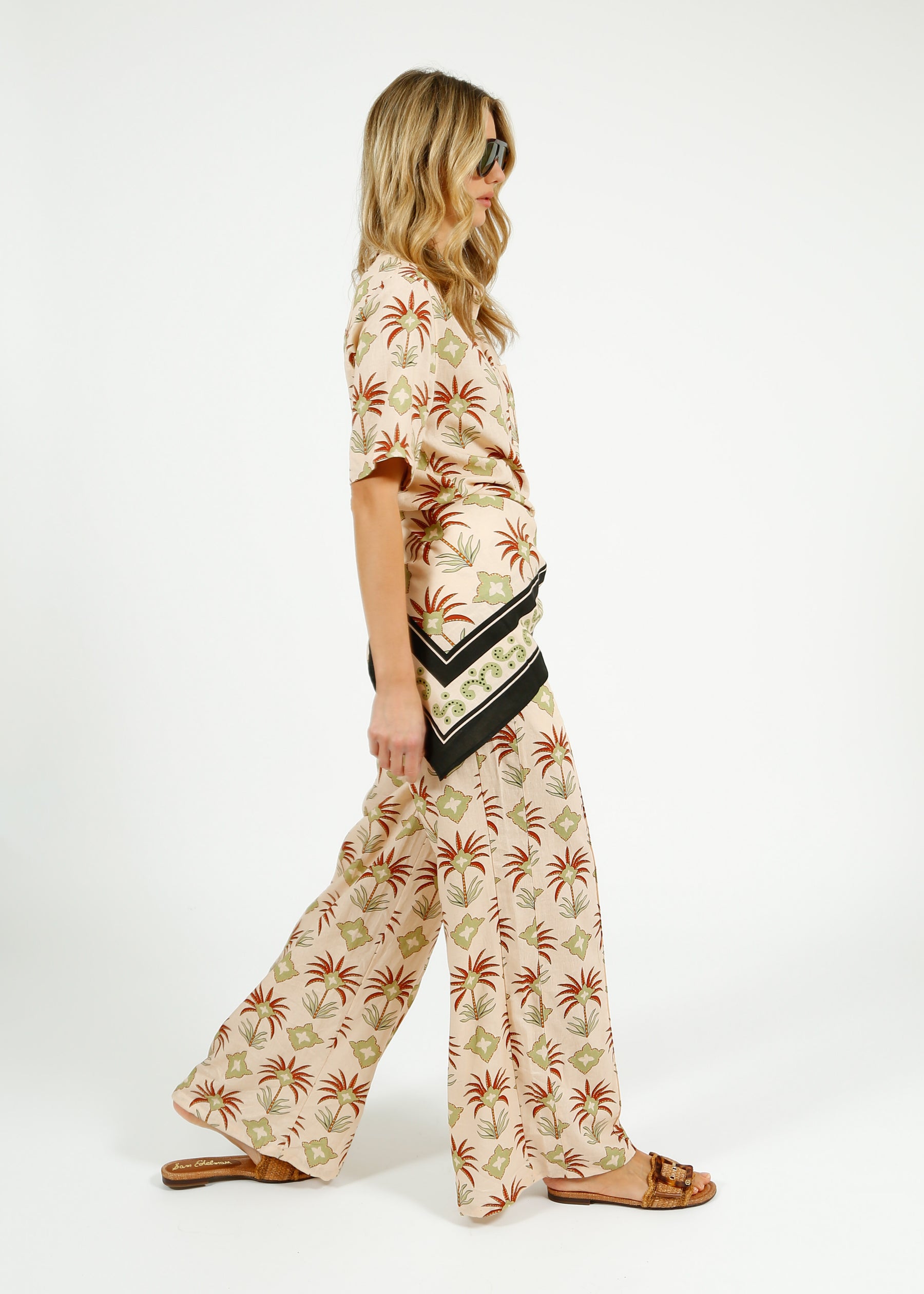 Primrose Park Kylie Trousers in Maxi Palm Cream
