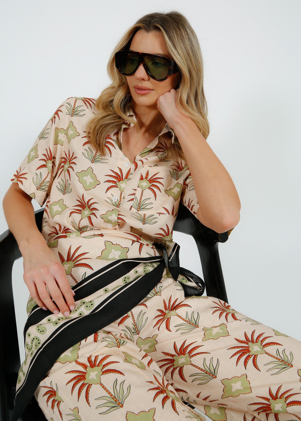 Primrose Park Mia Resort Shirt in Maxi Palm Cream