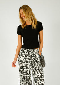 You added <b><u>R&B Luca Baby Tee in Black</u></b> to your cart.