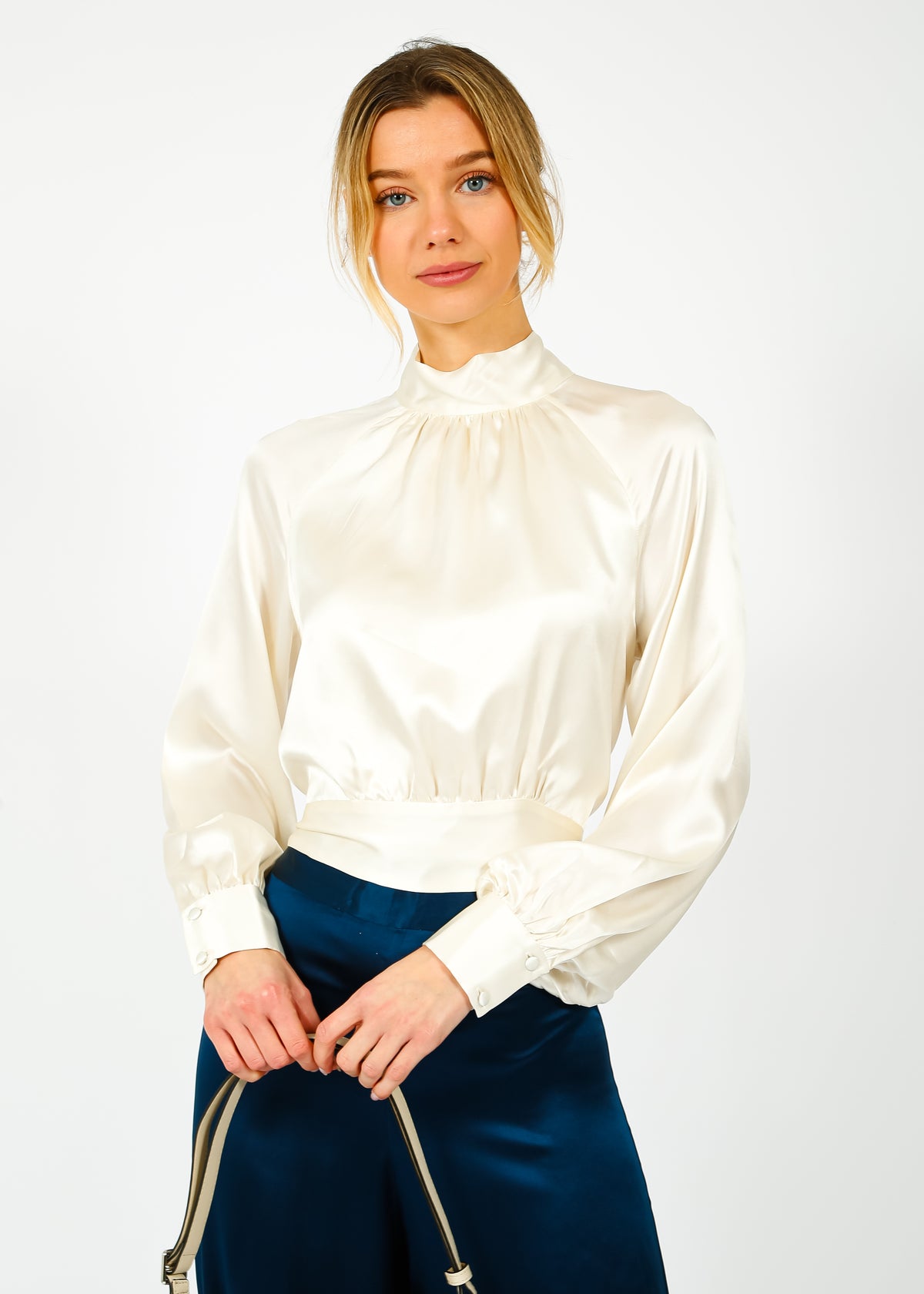 HARMUR Drape Back Top