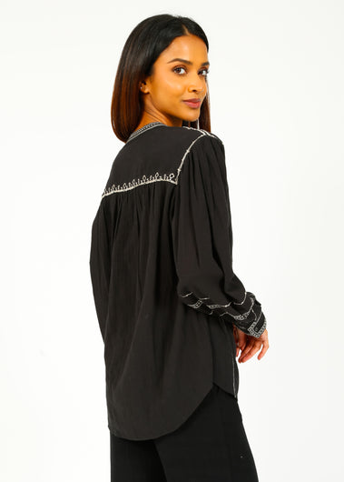 IM Pelson Top in Black