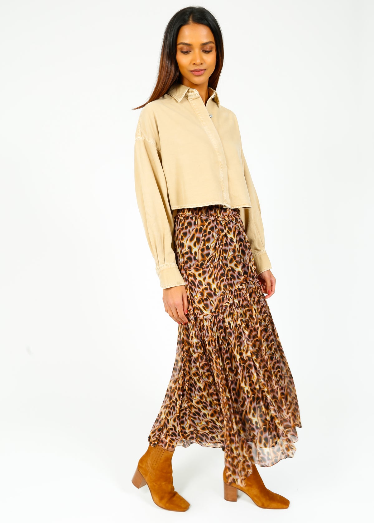 R&B Ultra Featherweight Beatrice Cropped Shirt