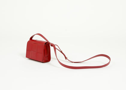 You added <b><u>ALEO Matchbox Mini in Cranberry</u></b> to your cart.