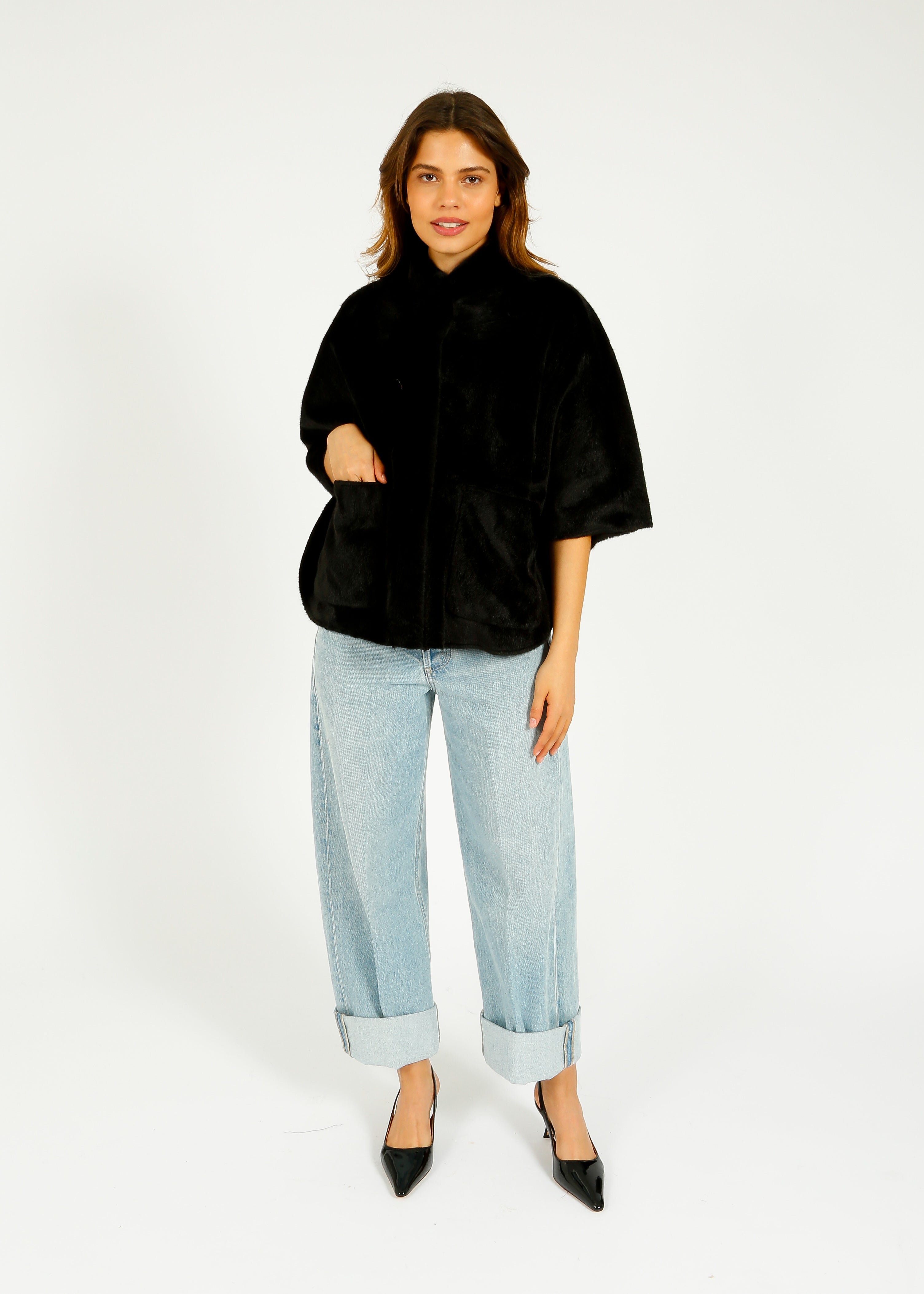 R&P Dewi Faux Fur Cape in Black