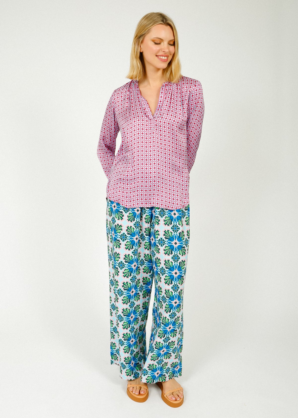 PPL Sandy Open Shirt in Tile 02 Red, Blue