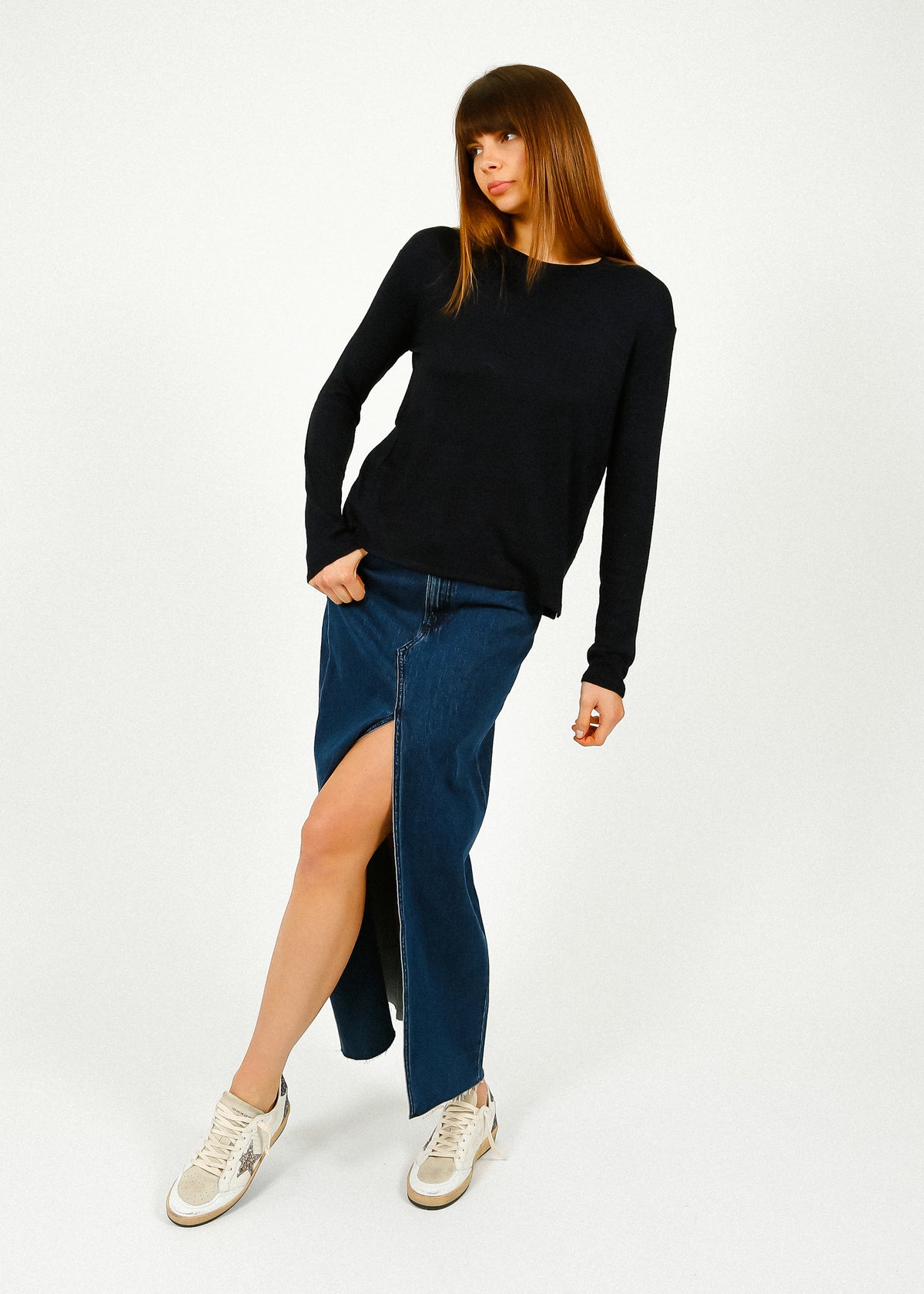 R&B The Knit LS in Navy, Black Stripe