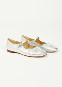 You added <b><u>SE Micah in Silver</u></b> to your cart.