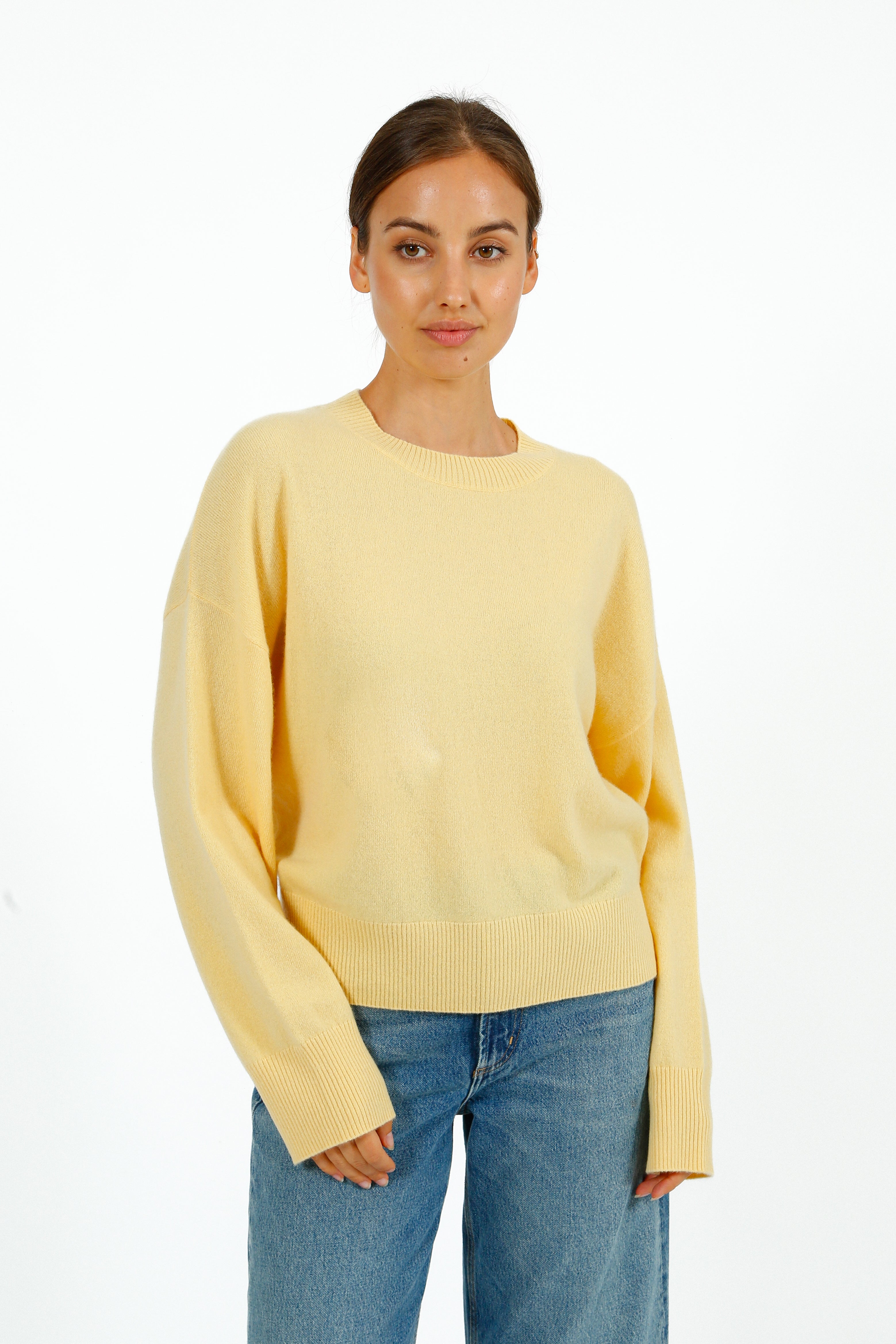 PARK Cashmere Boyfriend Jumper in Buttercream