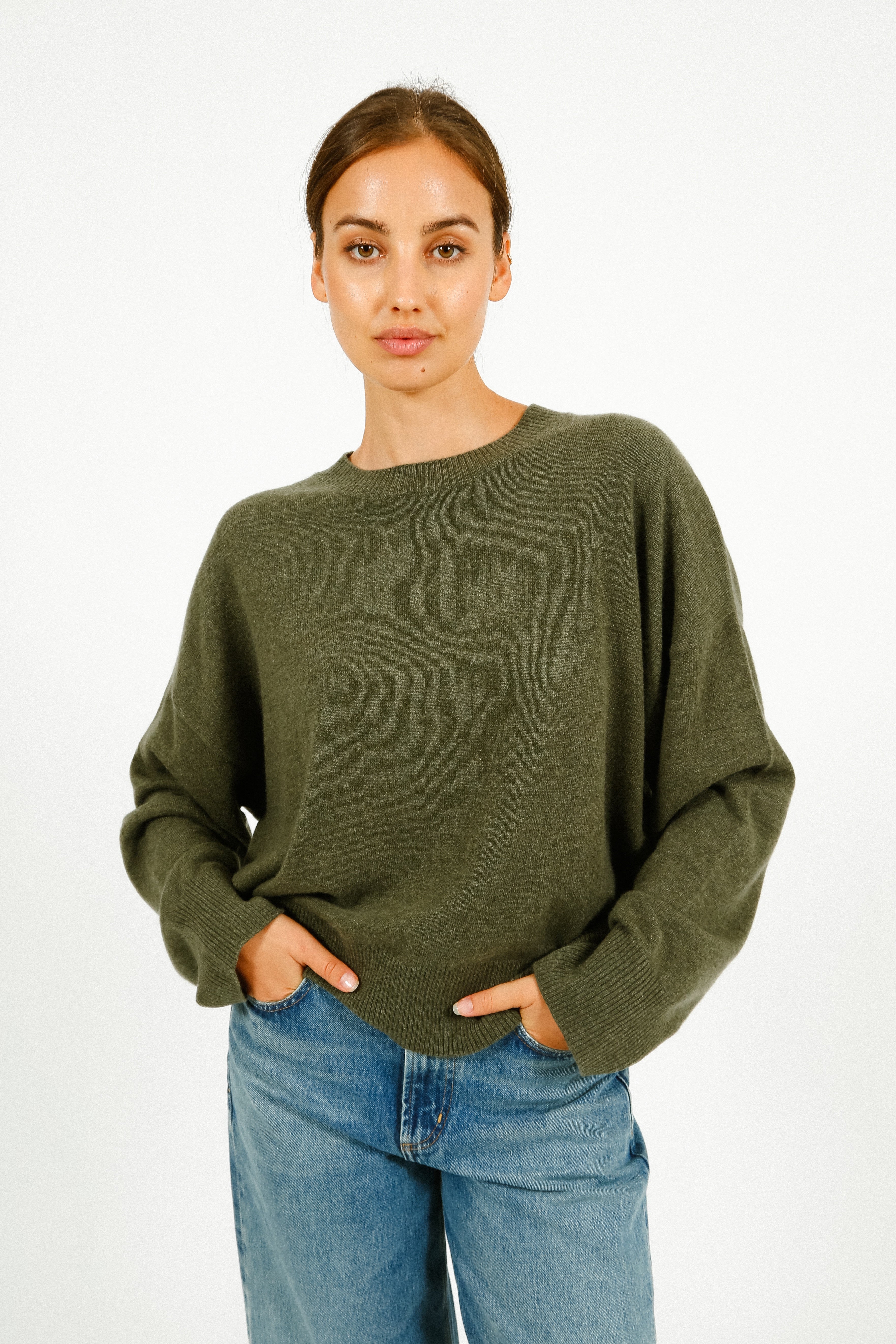 PARK Cashmere Boyfriend Jumper in Khaki