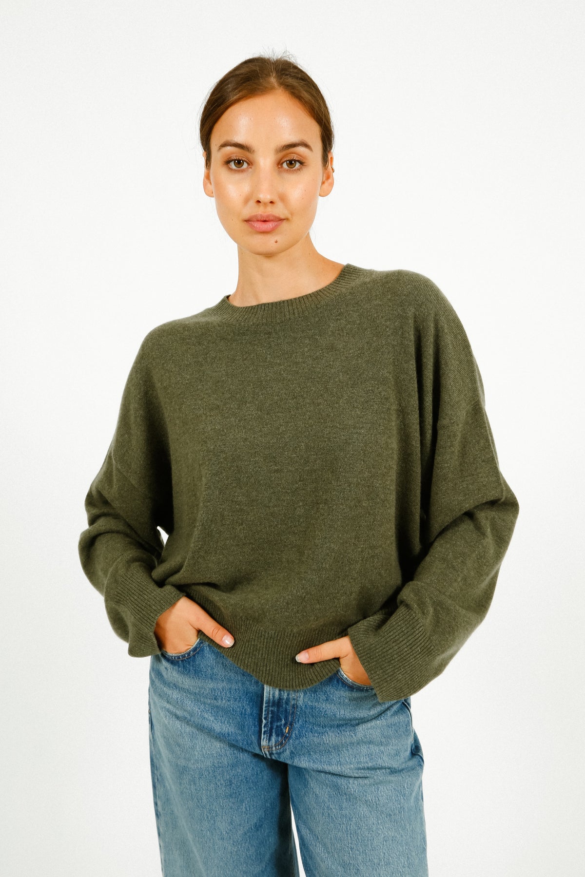 PARK Cashmere Boyfriend Jumper in Khaki