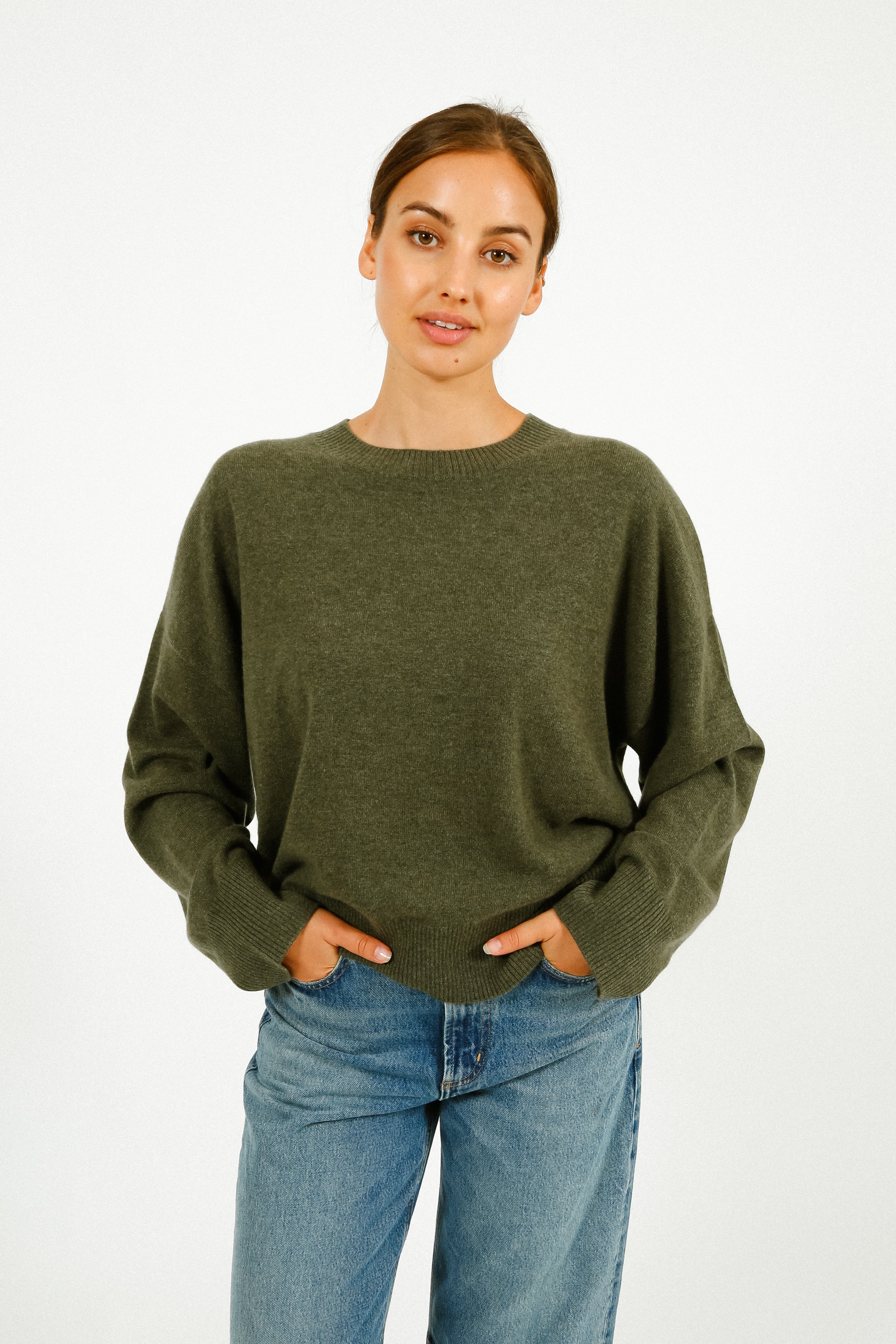 PARK Cashmere Boyfriend Jumper in Khaki