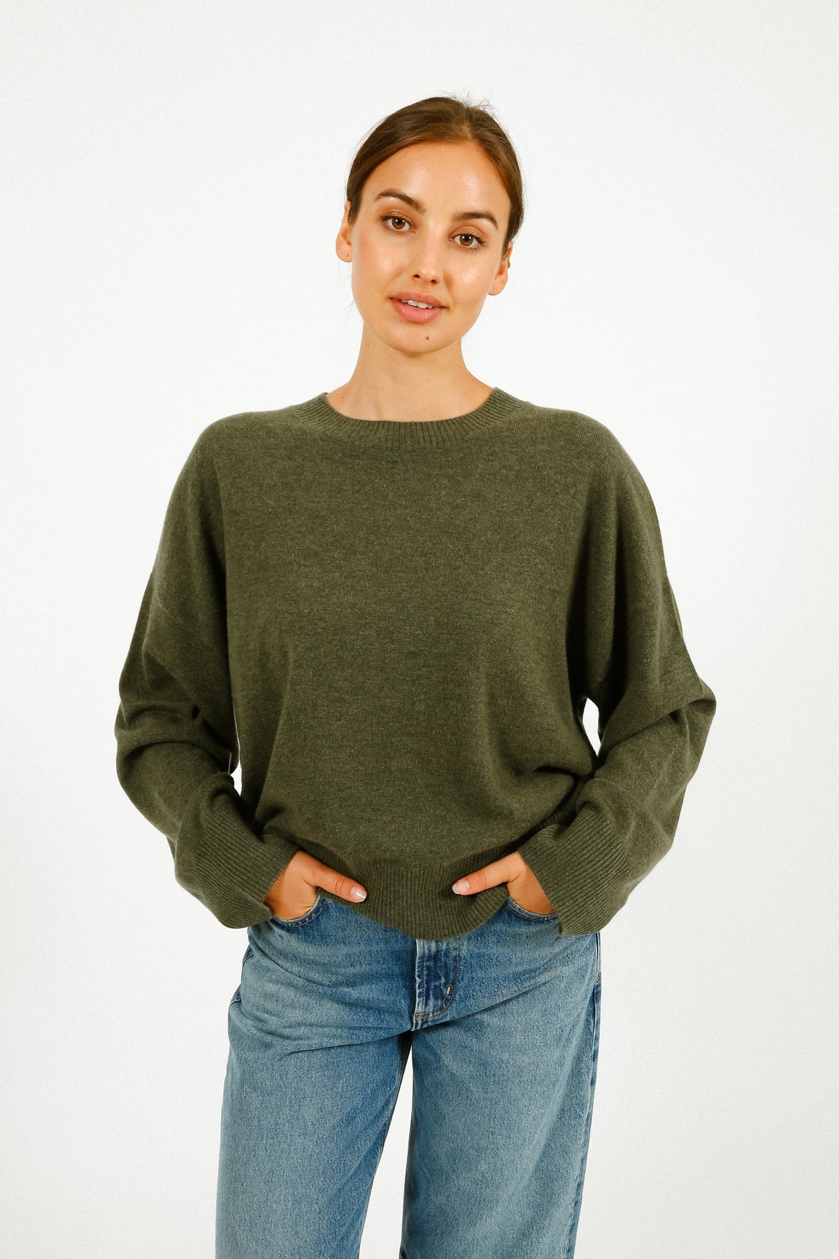 PARK Cashmere Boyfriend Jumper in Khaki
