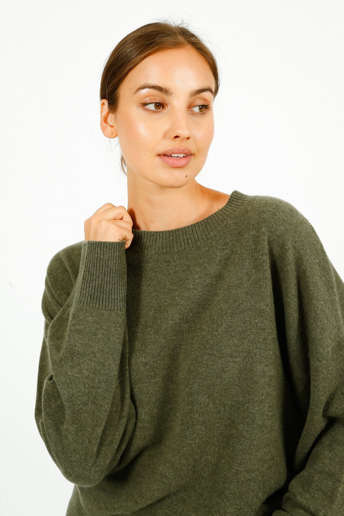 PARK Cashmere Boyfriend Jumper in Khaki