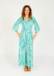You added <b><u>Onjenu Laurie Jumpsuit in Liz Green</u></b> to your cart.