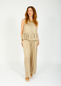 You added <b><u>LFA 353 Pleated Trouser in Gold</u></b> to your cart.