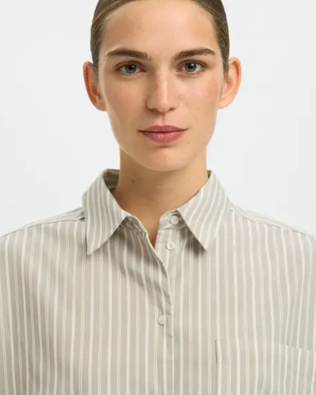 SELECTED Astha Cropped Boxy Shirt in Pure Cashmere