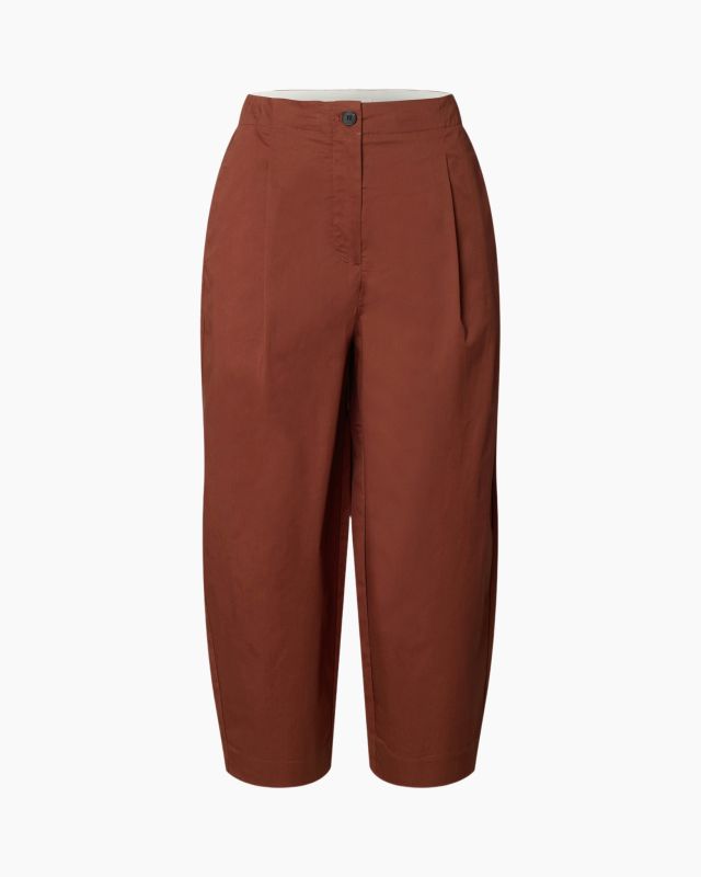 SELECTED Barrel Carmen Cropped Pant in Cherry Mahogany