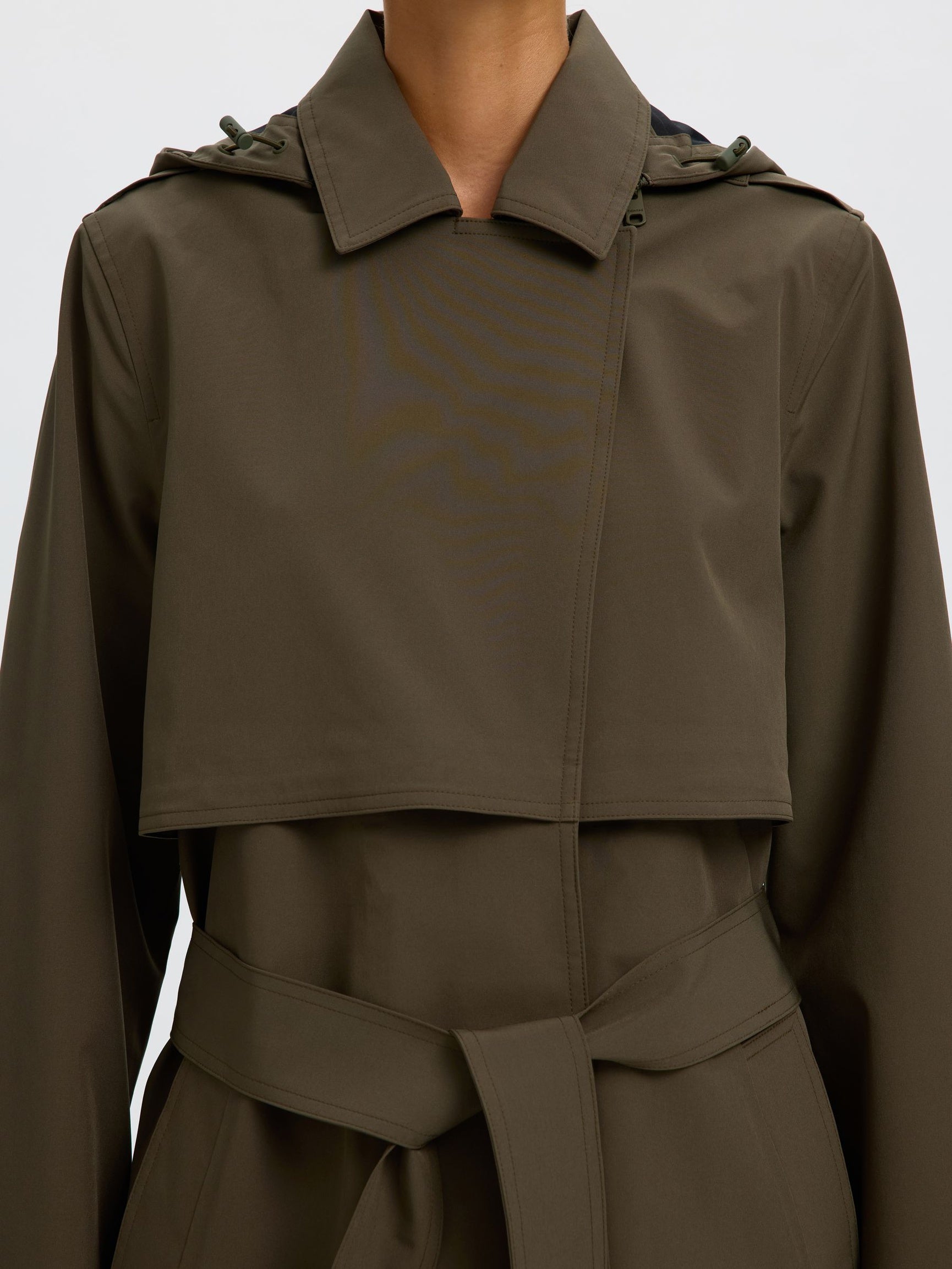 SELECTED Tech Trenchcoat - Grape Leaf