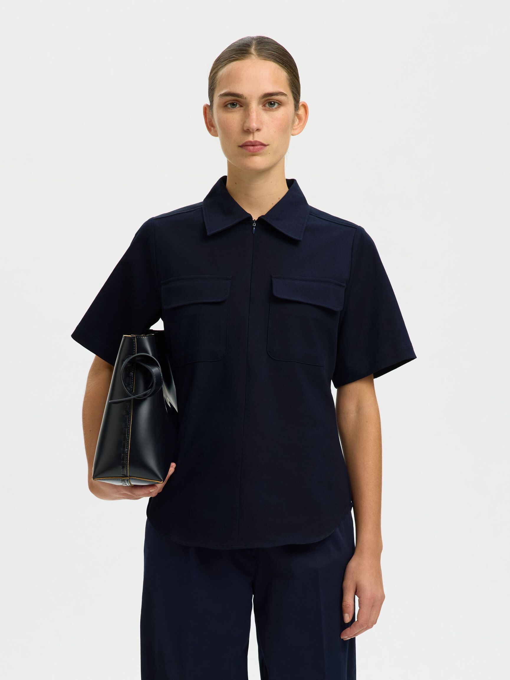 SELECTED Tora Slim SS Zip Shirt in Dk Sapphire