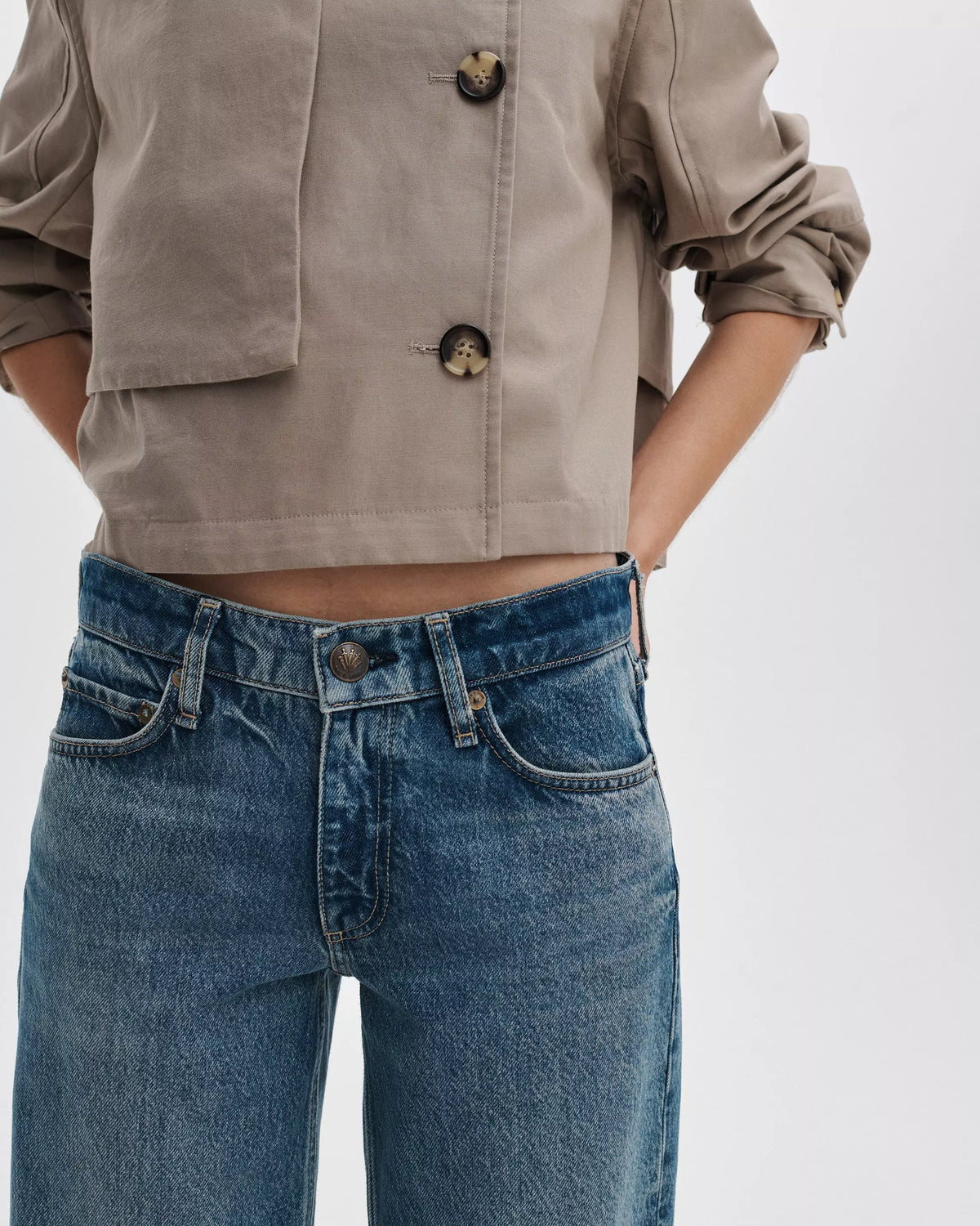 Rag & Bone Saige Low Rise Straight in Echo