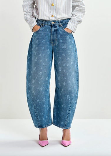 Essentiel Antwerp J01 Barrel Leg Jeans