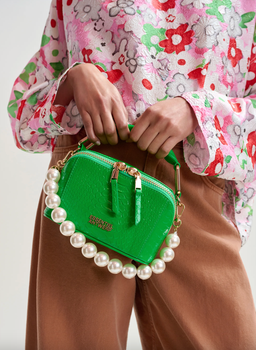 Essentiel Antwerp Jadine Big Balls Chain Charm in Off White