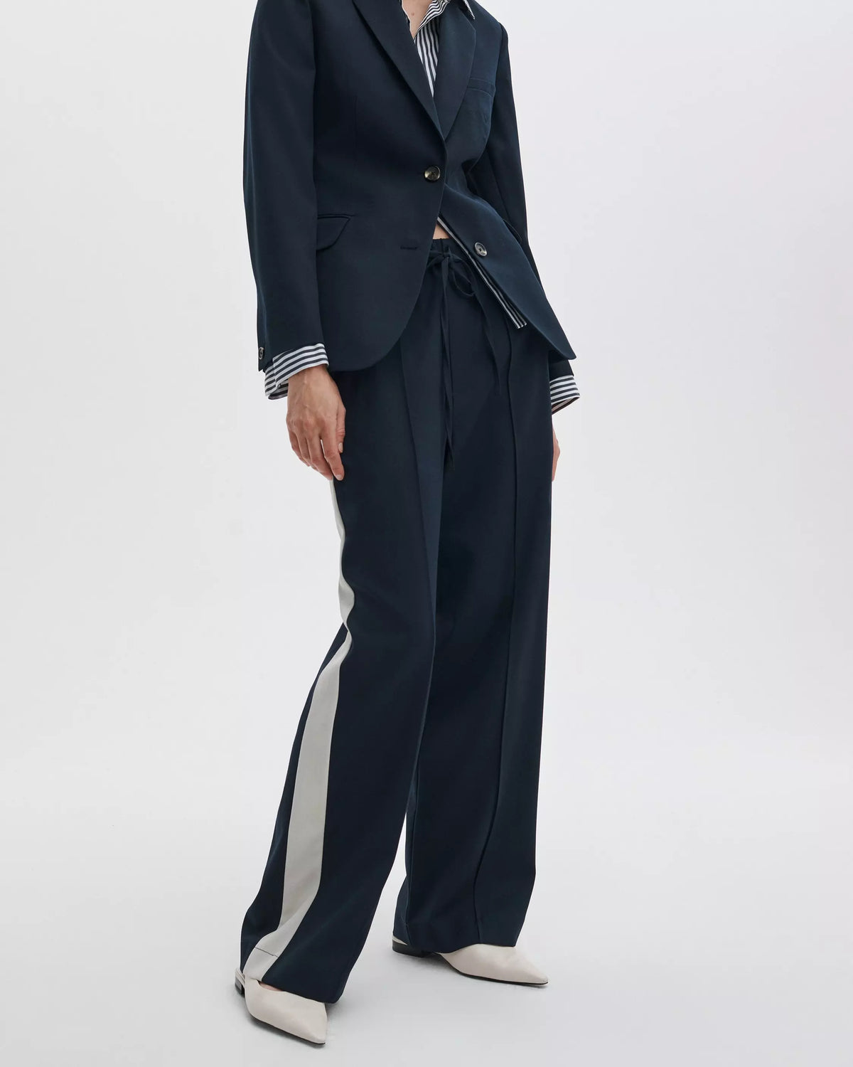 Rag & Bone Siena Wool Side Stripe Pant in Salute