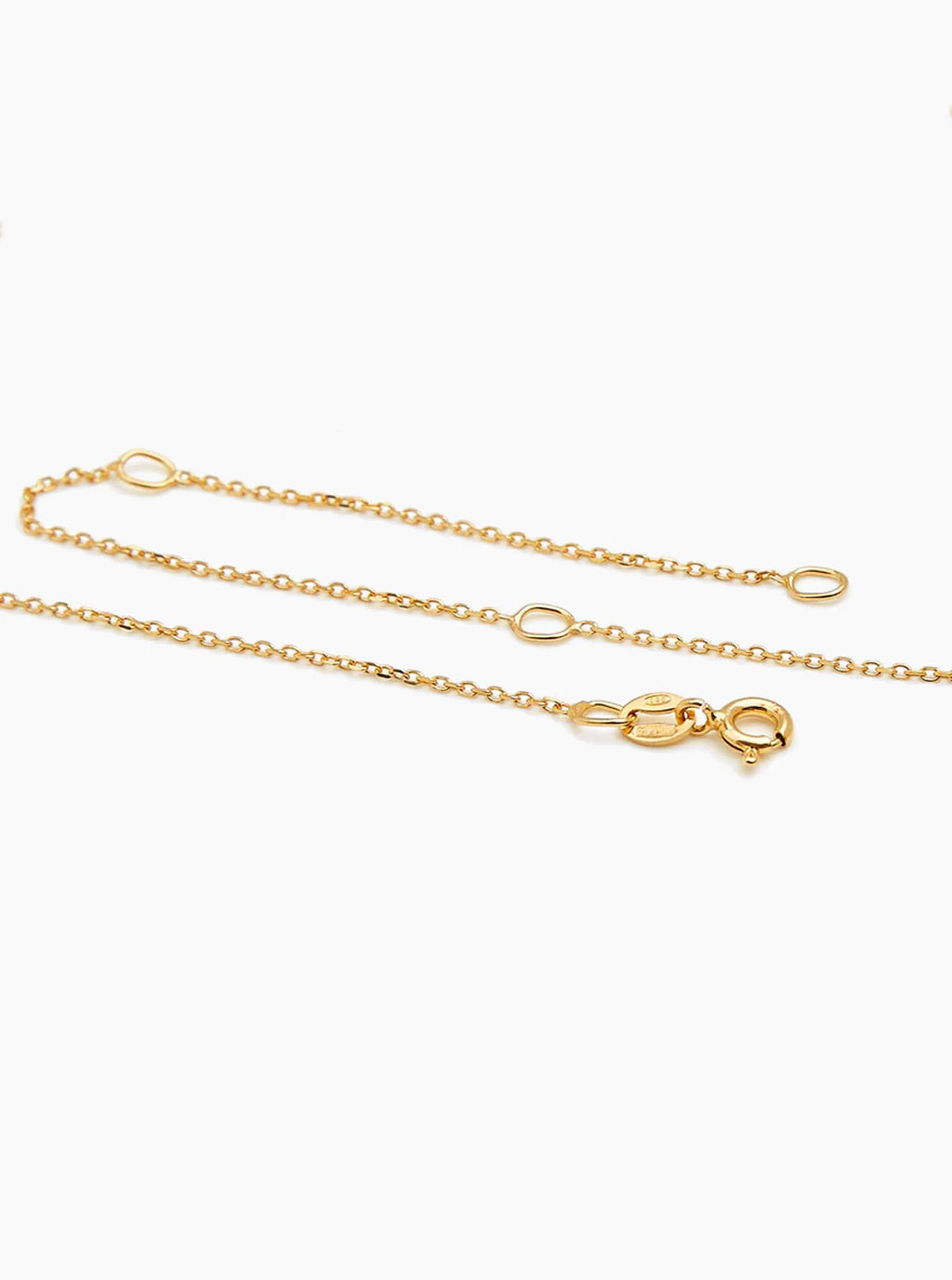 Tilly Sveaas Gold Lucky No 7 On Trace Chain
