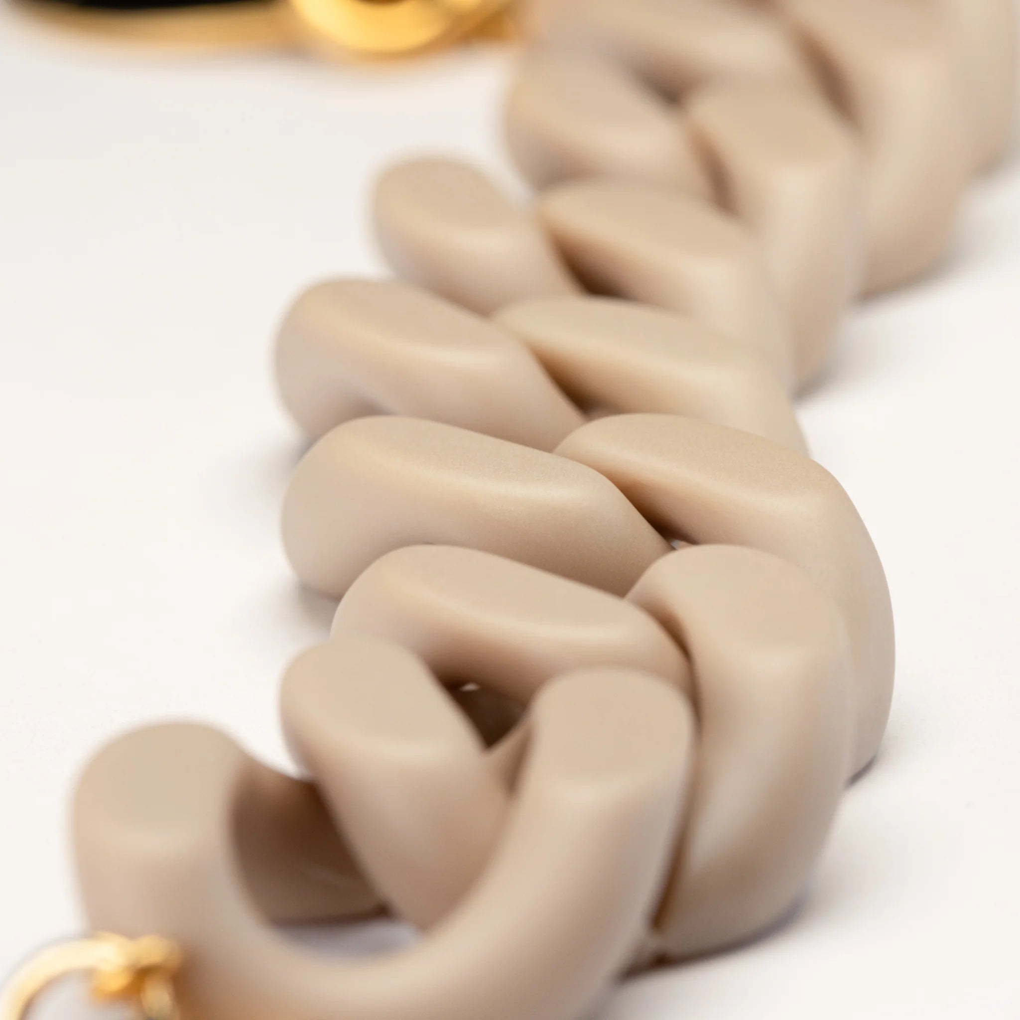 VBARONI Flat Chain Bracelet in Matt Beige