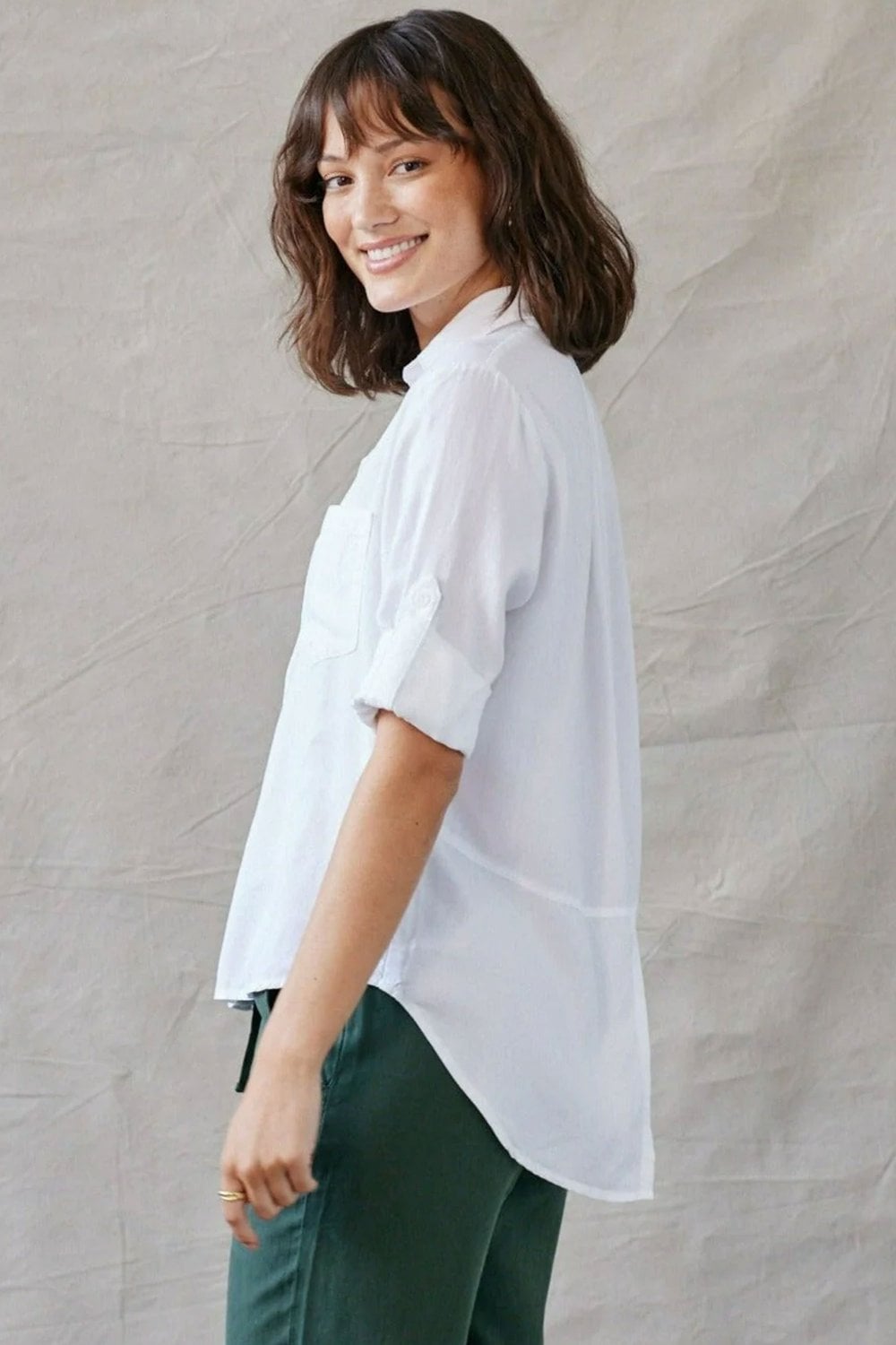 Bella Dahl Split Back Button Shirt in White