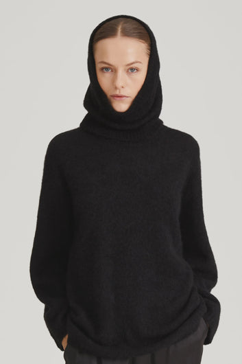 Style In Niko Scarf in Black