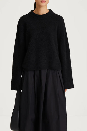 Style In Niclas Short Sweater in Black
