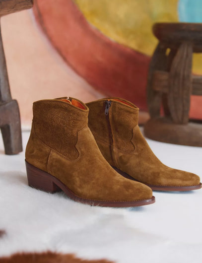 Penelope Chilvers Cassidy Cordoban Suede Boot in Peat