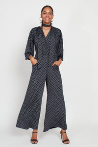 You added <b><u>Onjenu Laurie Jumpsuit in Geo Green</u></b> to your cart.