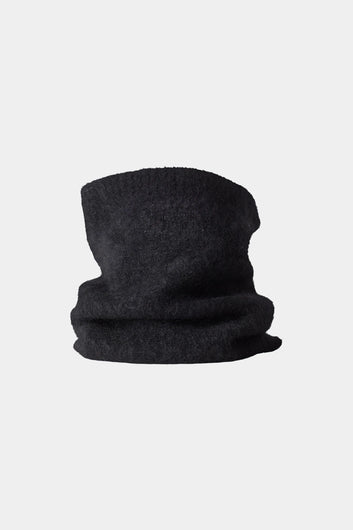 Style In Niko Scarf in Black