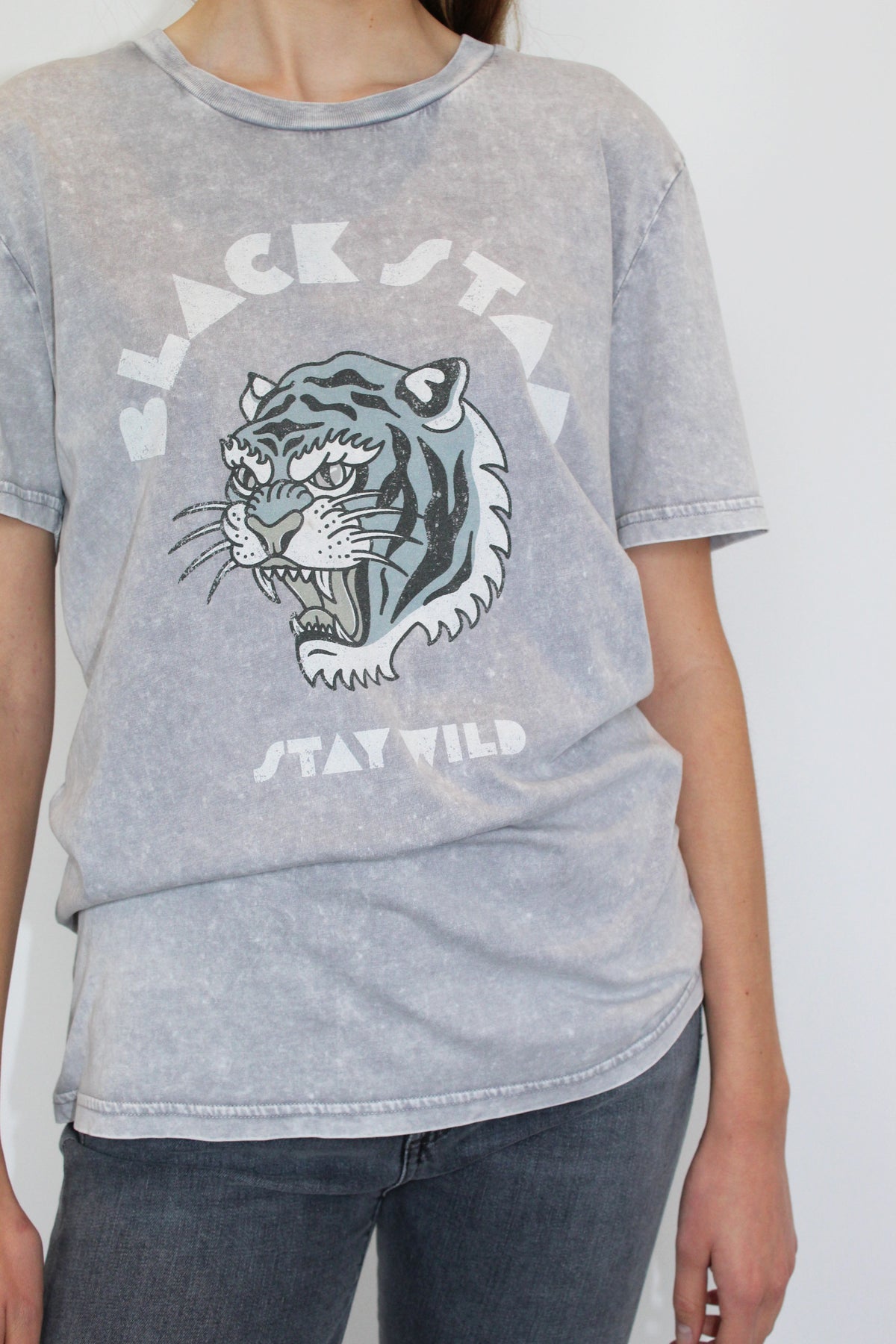 BS Stay Wild Tee in Vintage Light Grey