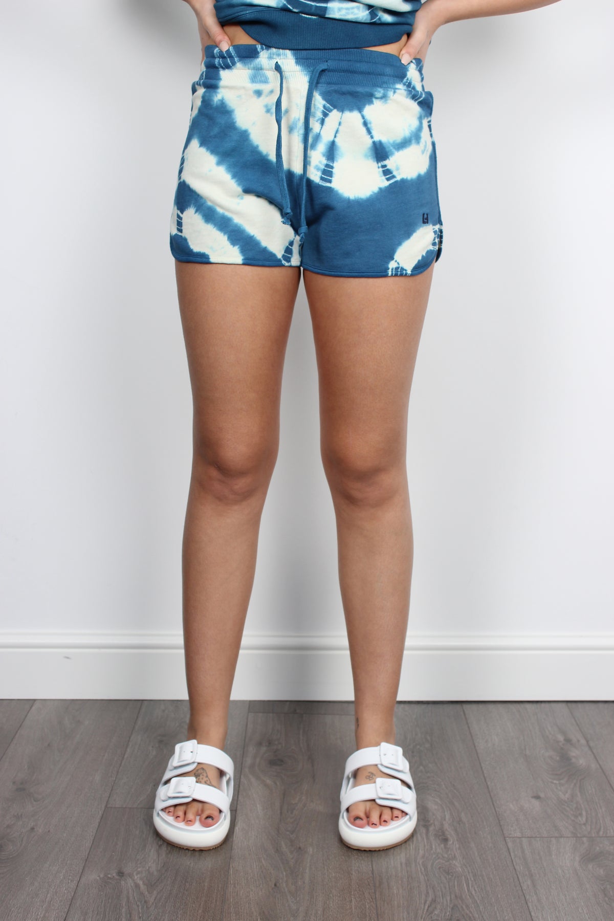 Leon & Harper Quarol tie-dye shorts