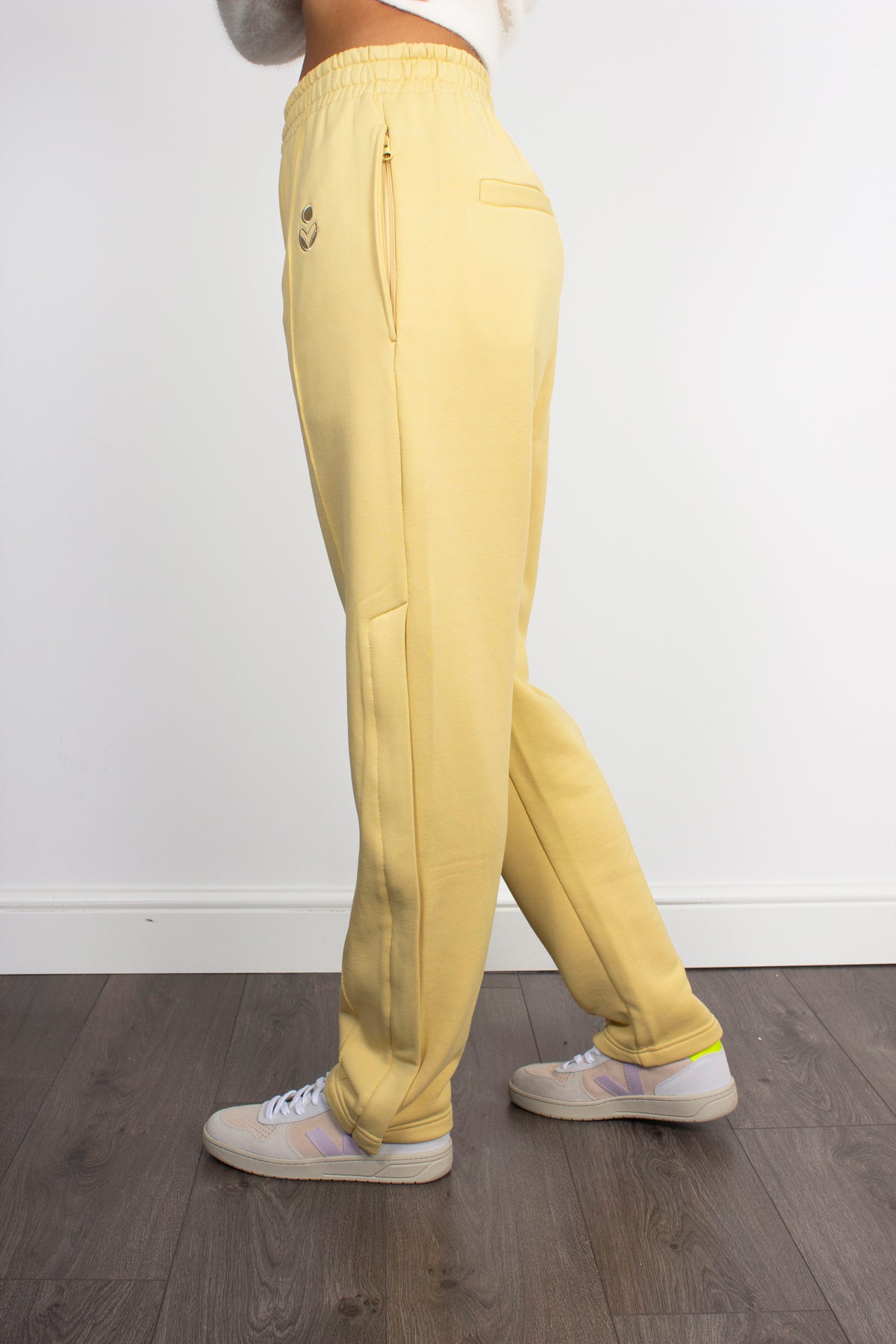 IM Inayaki Joggers in Honey