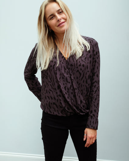 RAILS Hillary top in ash cheetah