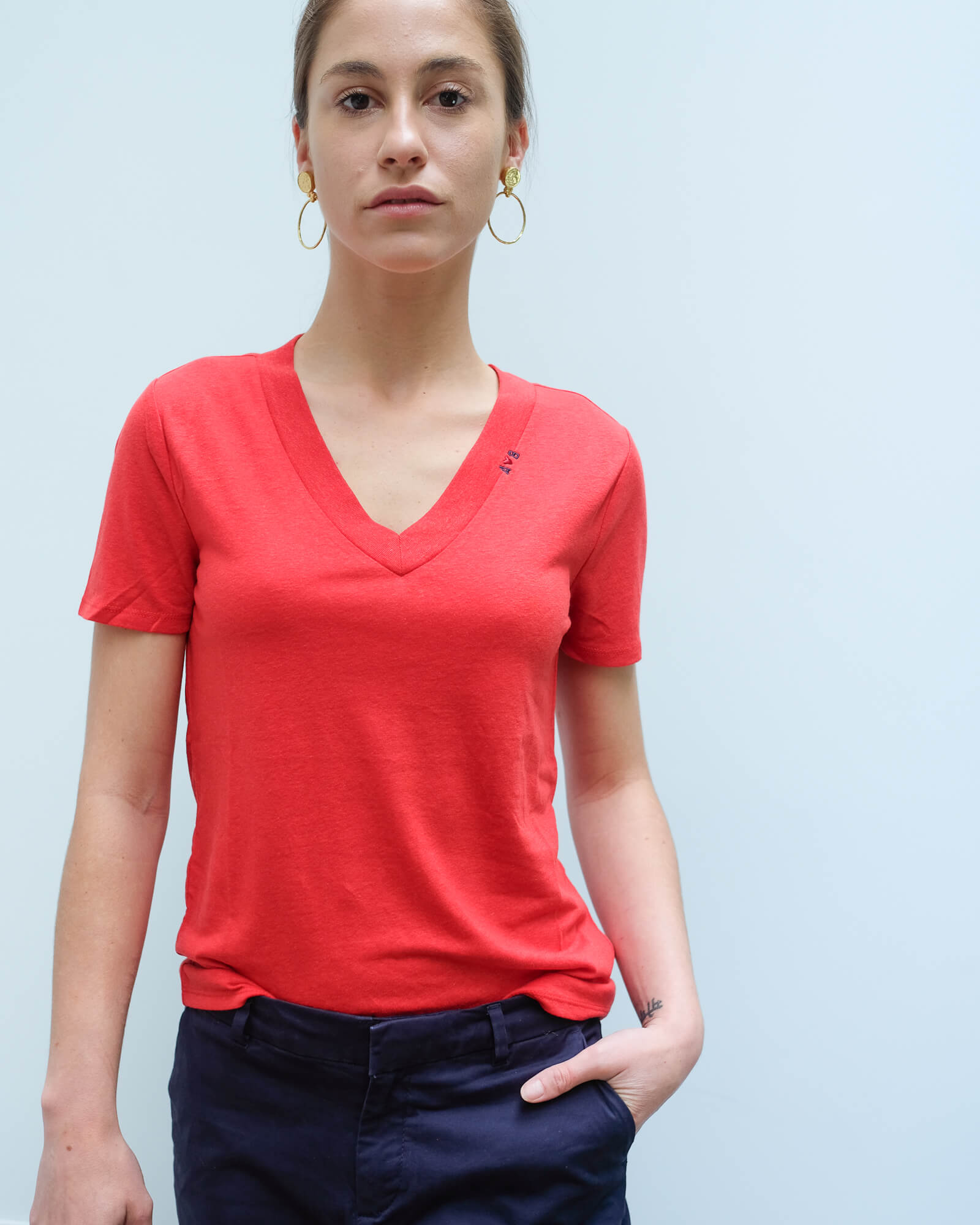 AB 150706 Deep V neck tee in red