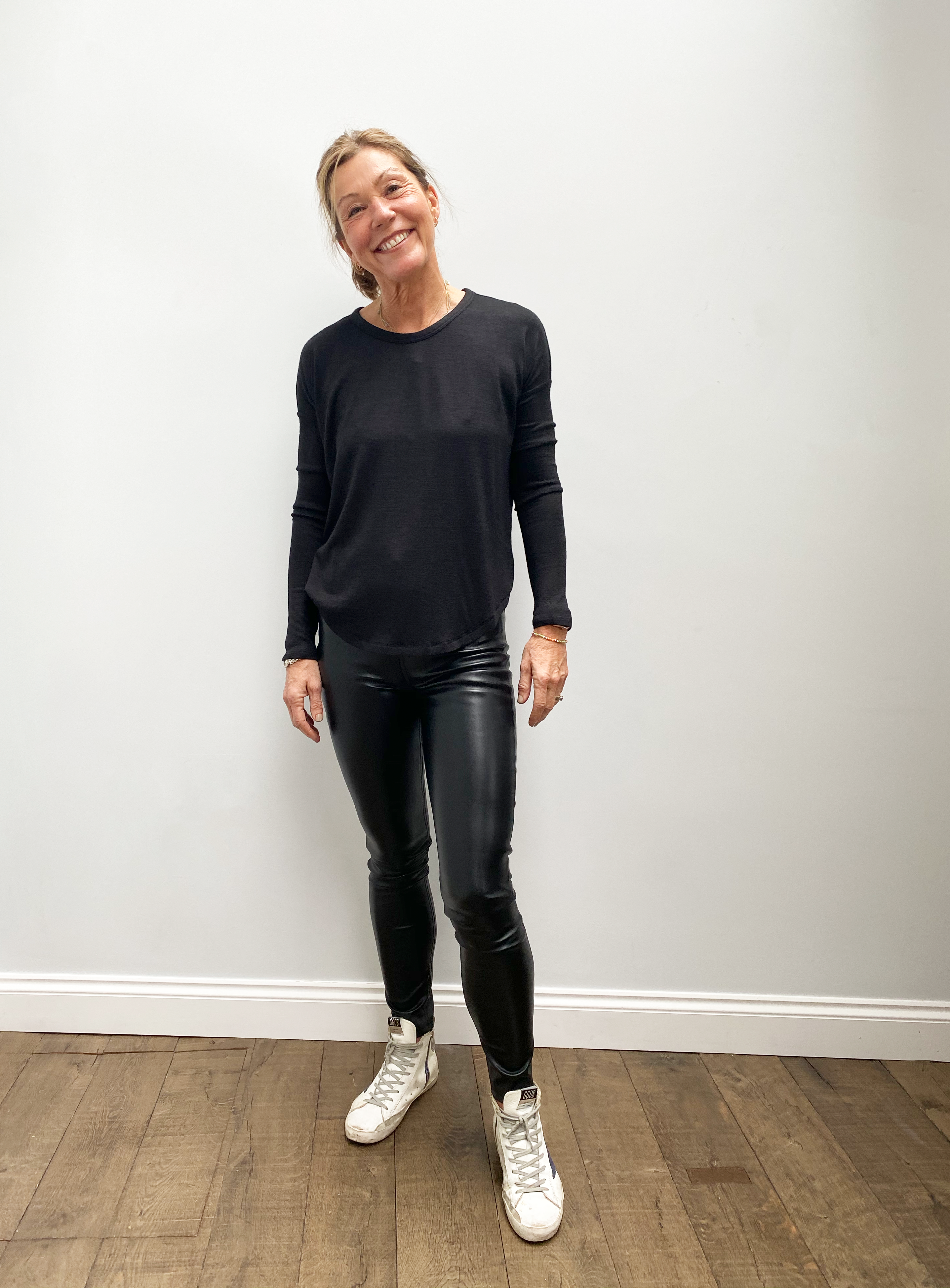 R&B Nina Faux Leather Pull On Skinny in Black