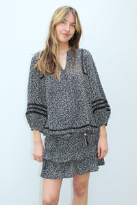 You added <b><u>MOLIIN Harmoni Skirt in Black</u></b> to your cart.