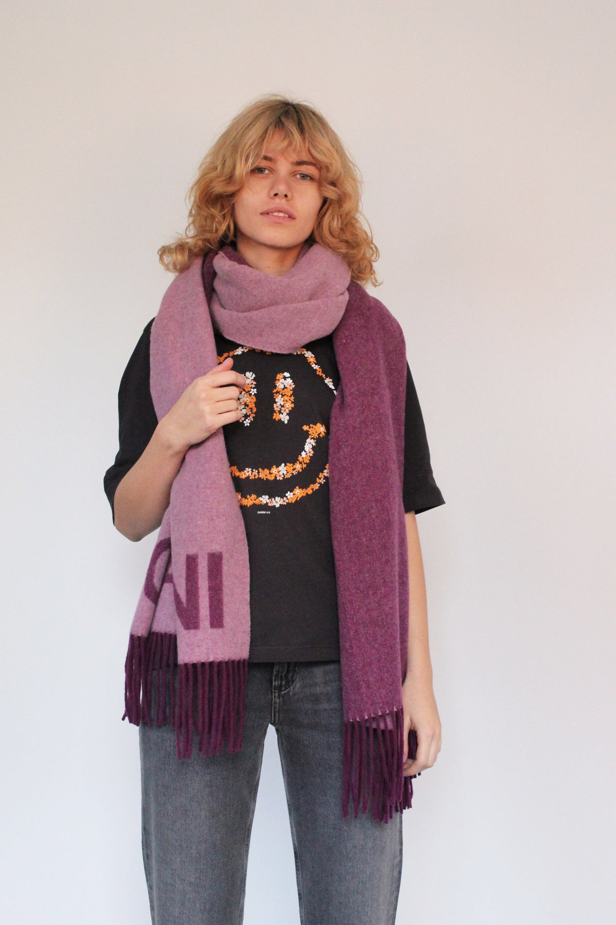 GANNI A3969 Wool Mix Scarf in Mauve