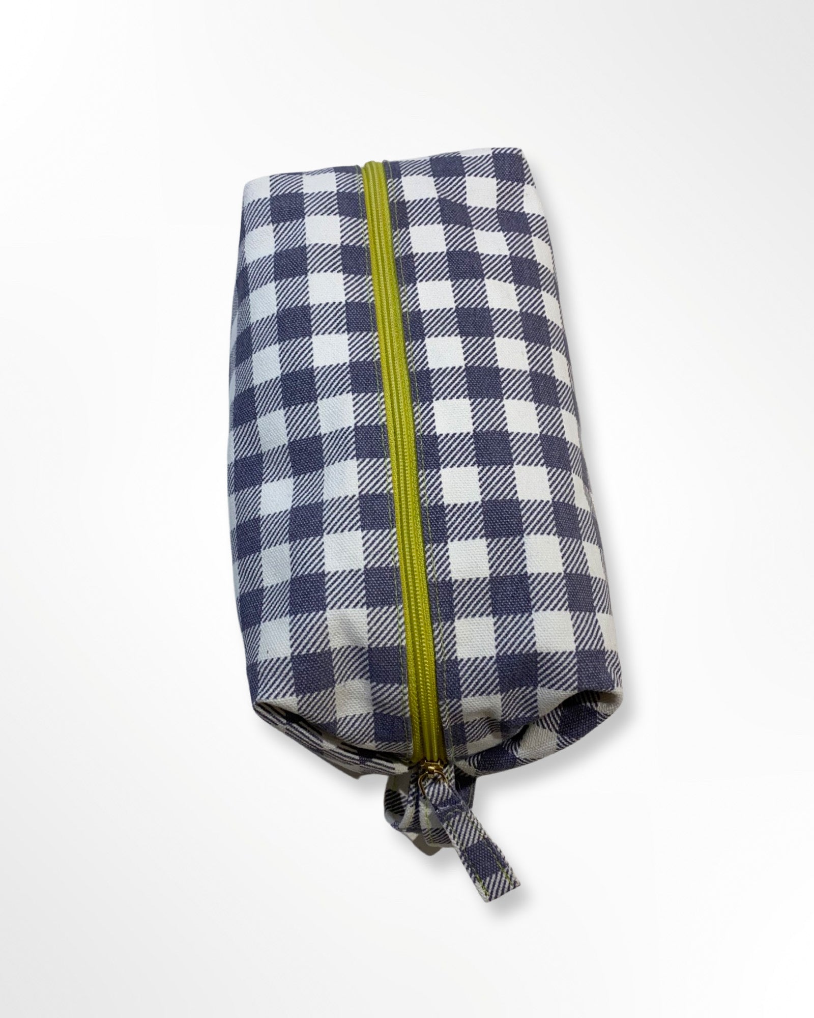 NOOKI Gingham Washbag in Black